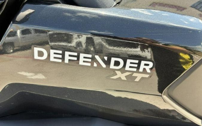 2026 Can-Am Defender XT CAB HD11