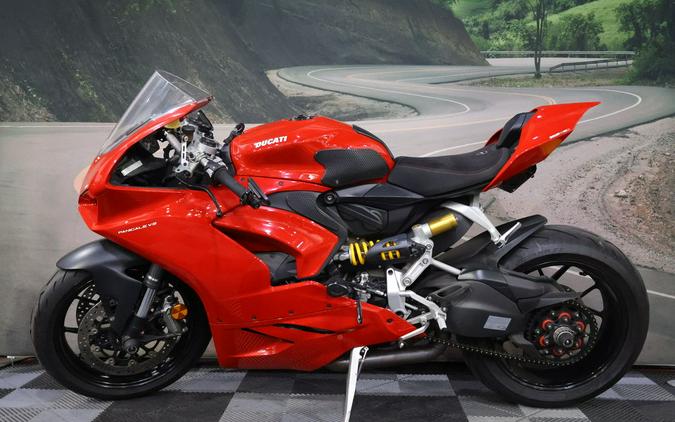 2020 Ducati Panigale V2 Ducati Red