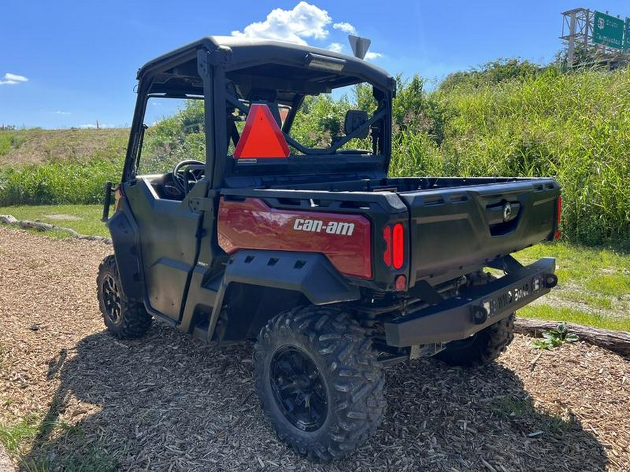 2019 Can-Am® Defender XT™ HD10