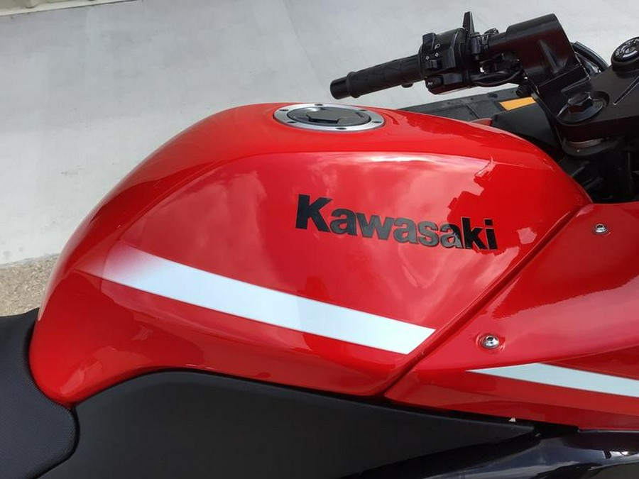 2012 Kawasaki Ninja® 250R SE