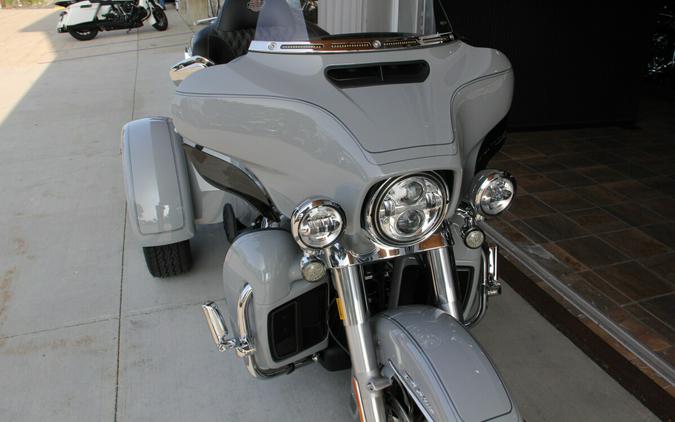 2024 Harley-Davidson Tri Glide Ultra Billiard Gray