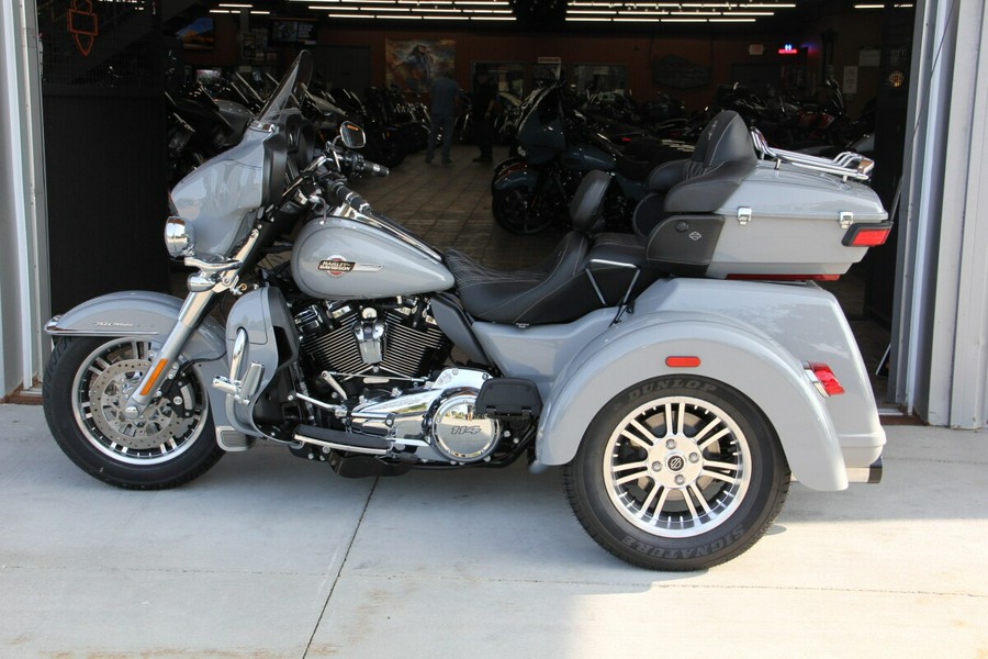 2024 Harley-Davidson Tri Glide Ultra Billiard Gray