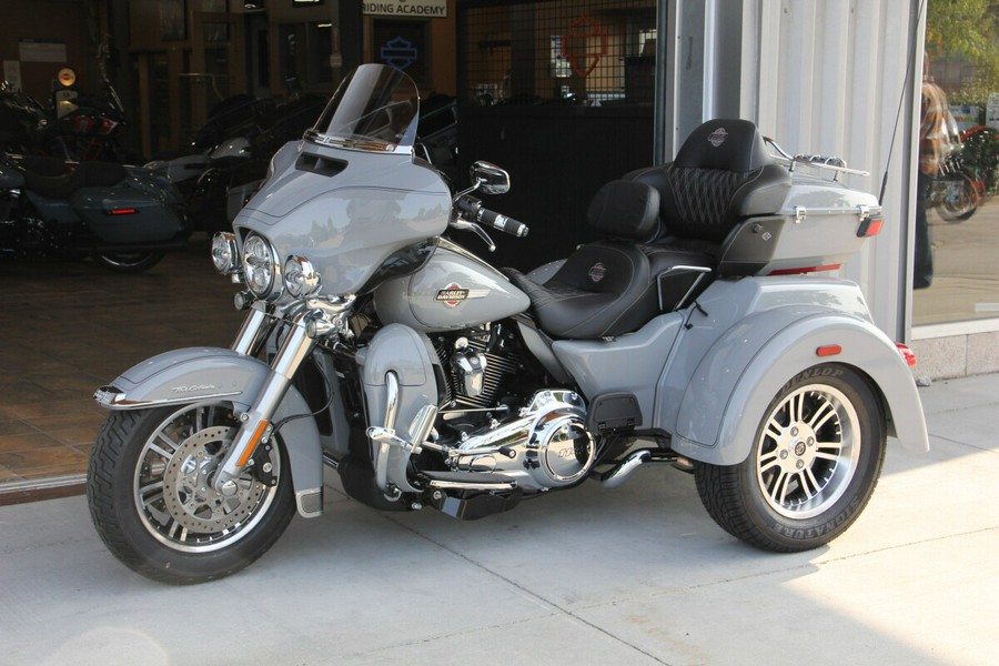 2024 Harley-Davidson Tri Glide Ultra Billiard Gray