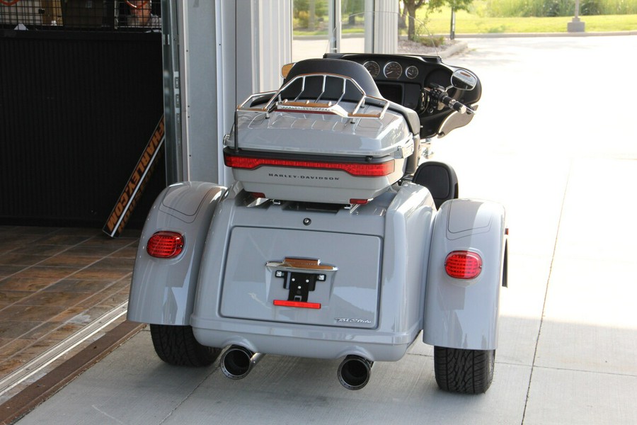 2024 Harley-Davidson Tri Glide Ultra Billiard Gray