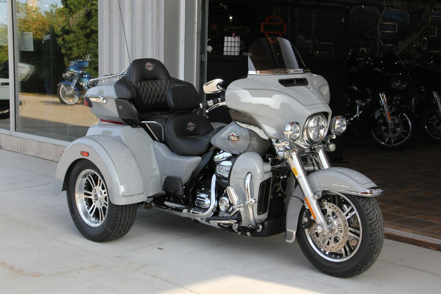 2024 Harley-Davidson Tri Glide Ultra Billiard Gray