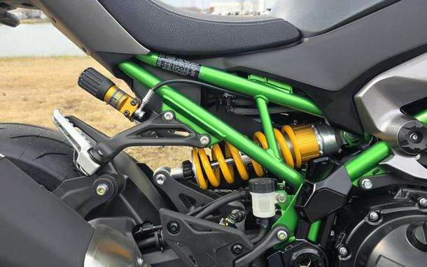2026 Kawasaki Z900 SE ABS