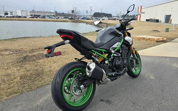 2026 Kawasaki Z900 SE ABS