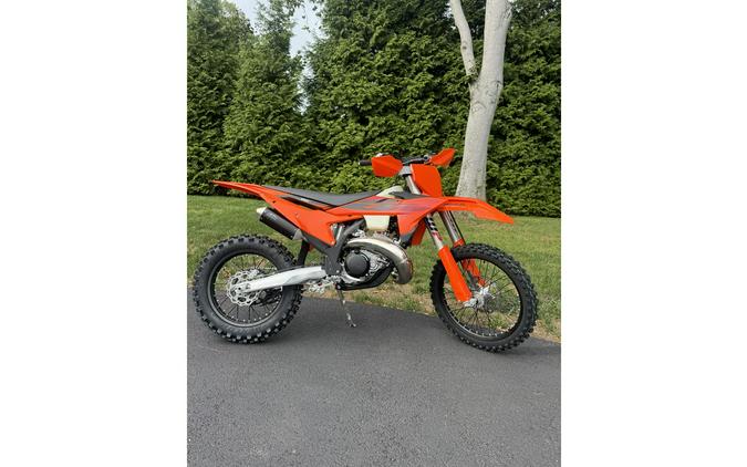 2027 250 XC - KTM