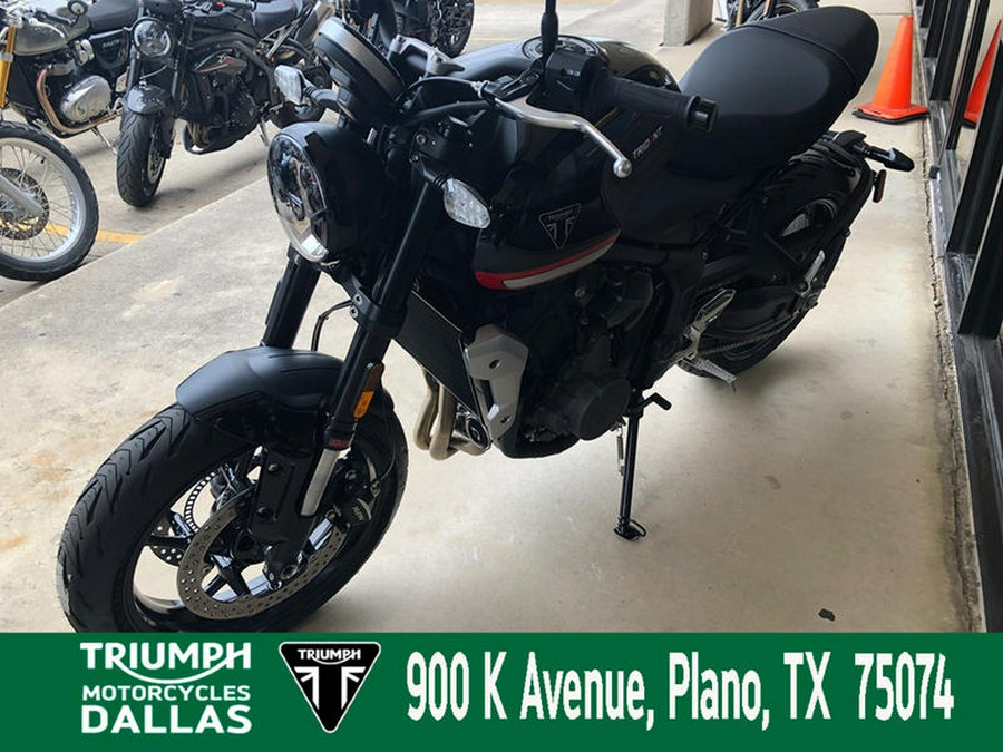 2025 Triumph Trident 660 Jet Black