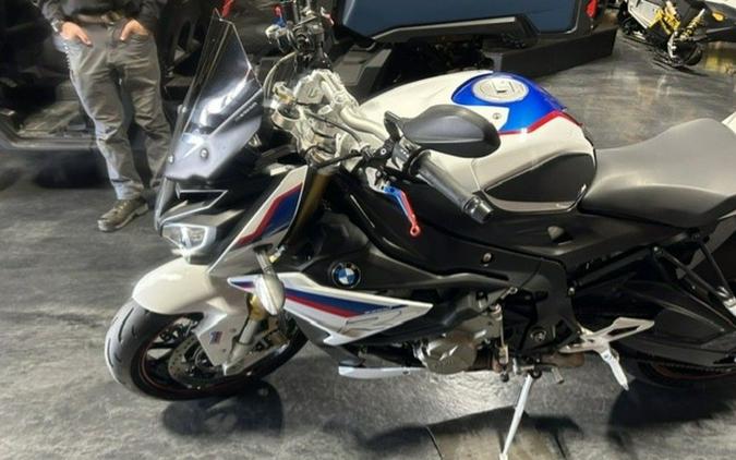 2018 BMW S 1000 R