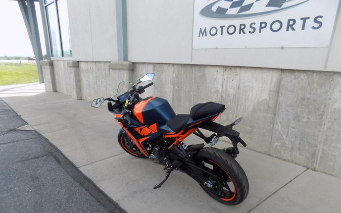 2022 KTM RC 390