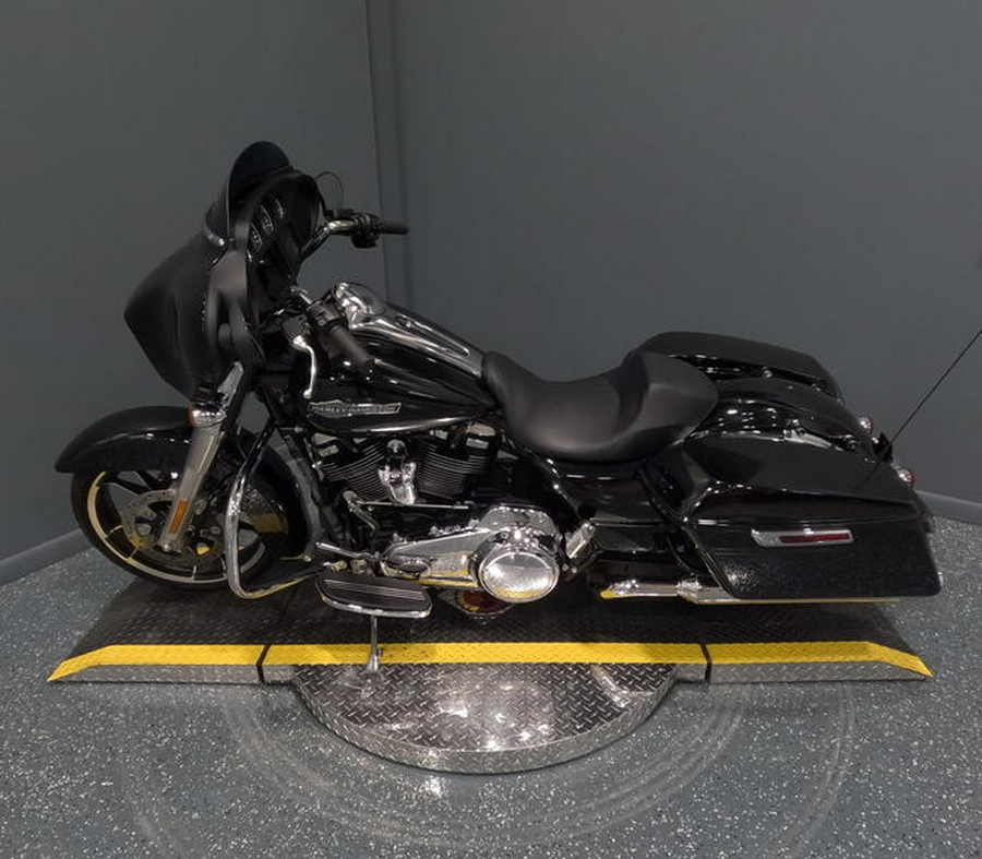 2021 Harley-Davidson® FLHX - Street Glide®