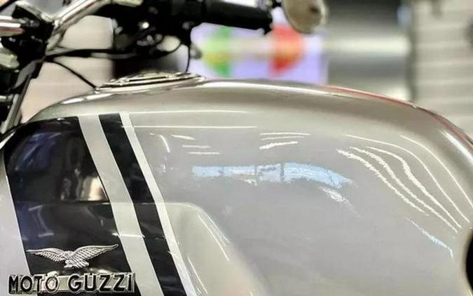 2014 Moto Guzzi V7 Stone