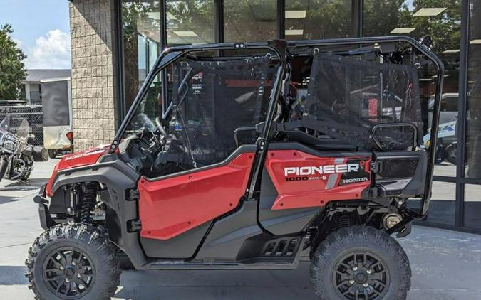 2024 Honda® Pioneer 1000-5 Deluxe