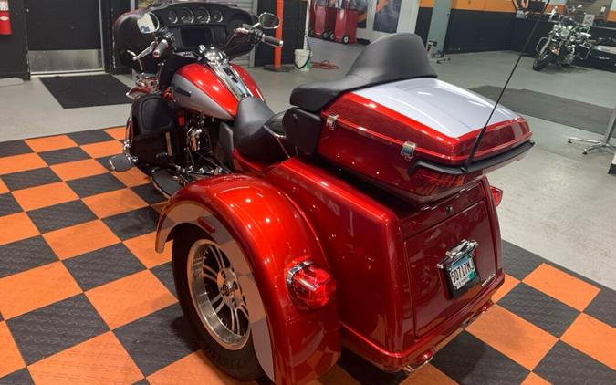 USED 2019 HARLEY-DAVIDSON TRI GLIDE ULTRA FLHTCUTG FOR SALE NEAR LAKEVILLE, MN