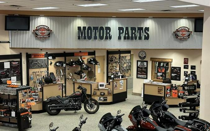 2013 Harley-Davidson® FLHTCU - Electra Glide® Ultra Classic®