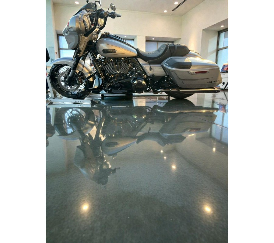 2023 Harley-Davidson Street Glide CVO