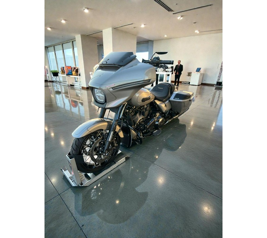 2023 Harley-Davidson Street Glide CVO