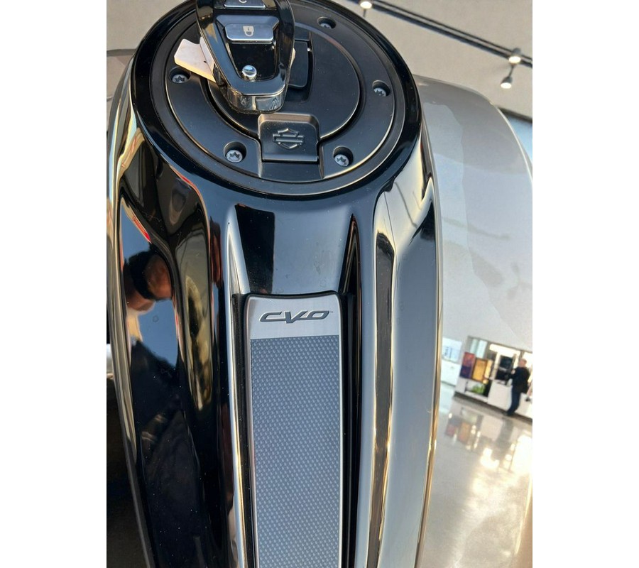 2023 Harley-Davidson Street Glide CVO