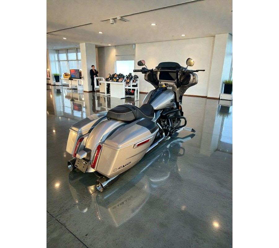 2023 Harley-Davidson Street Glide CVO
