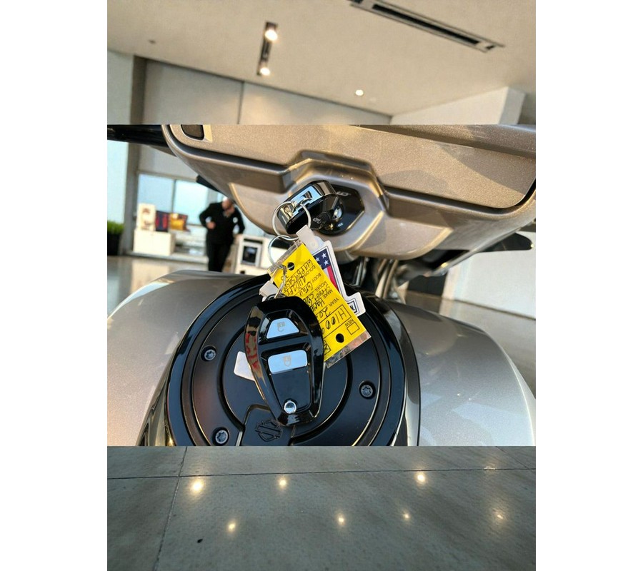 2023 Harley-Davidson Street Glide CVO