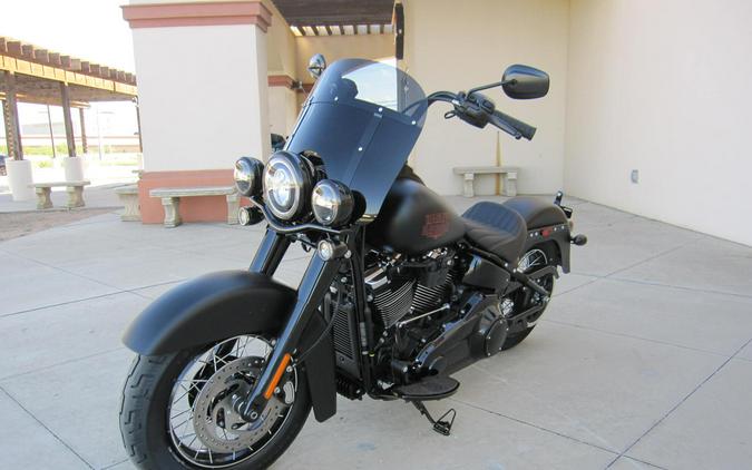 2026 Harley-Davidson Deadwood BLACK DENIM