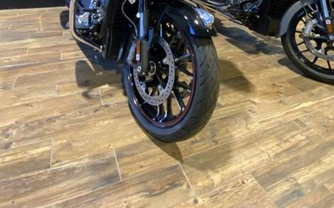 2023 Indian Motorcycle® Challenger® Limited Black Metallic