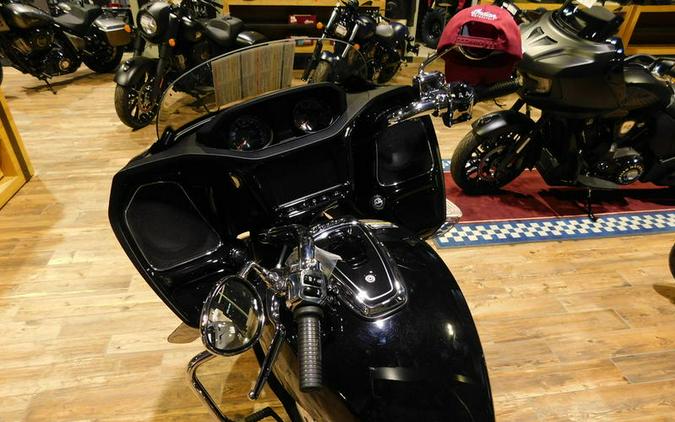 2023 Indian Motorcycle® Challenger® Limited Black Metallic