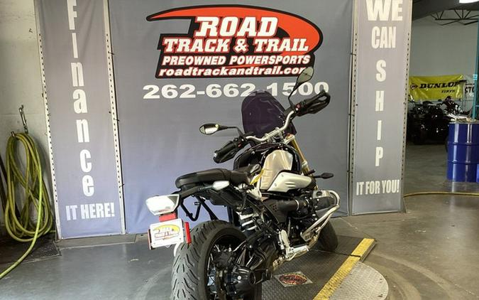 2021 BMW R nineT Black Storm Metallic