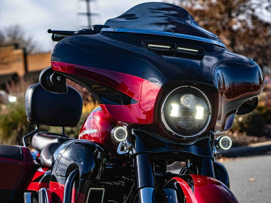 FLHXSE 2017 CVO™ Street Glide®