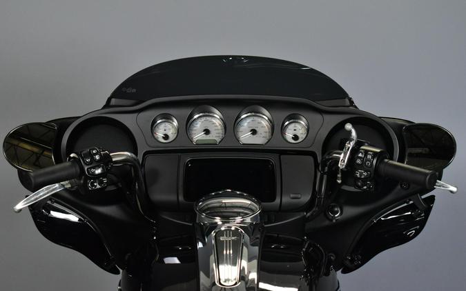 2022 Harley-Davidson Street Glide FLHX