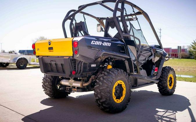 2014 Can-Am® Commander™ XT-P 1000