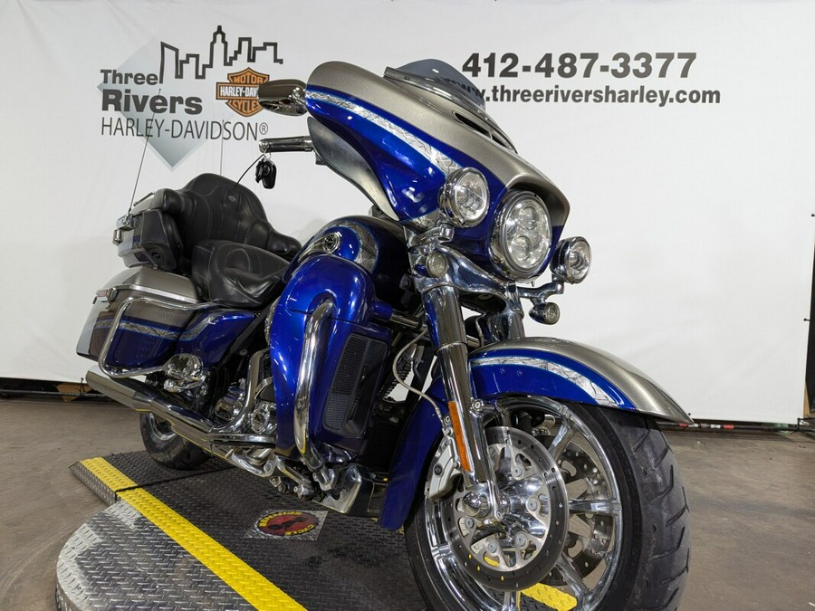 2016 Harley-Davidson CVO Limited Palladium Silver/Phantom Blue