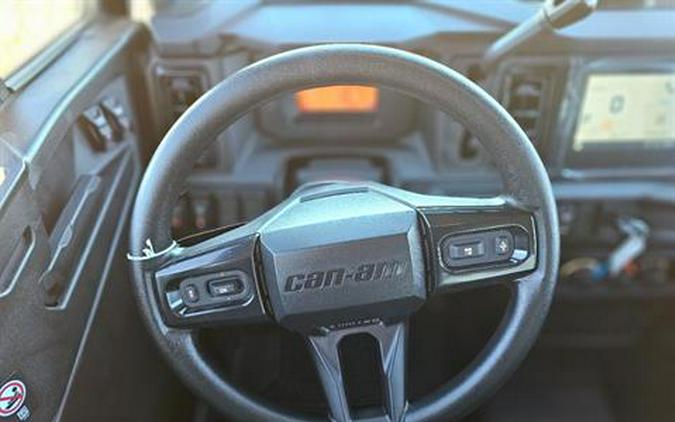 2026 Can-Am Defender MAX Limited HD11