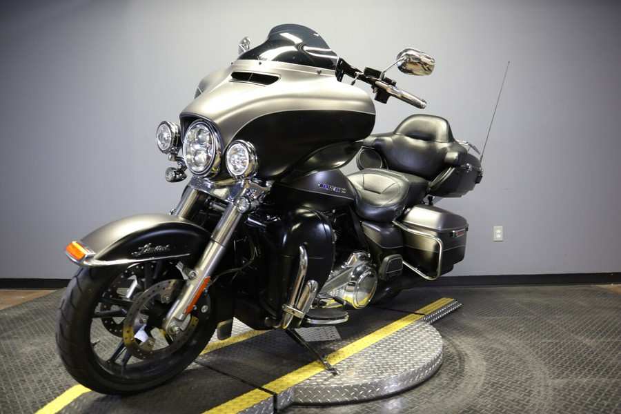 2017 Harley-Davidson Ultra Limited FLHTK