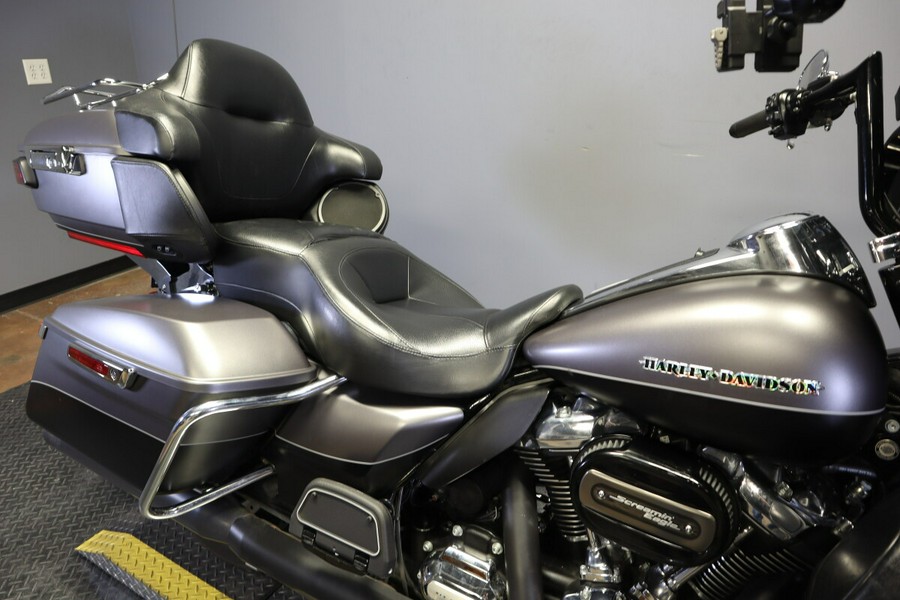 2017 Harley-Davidson Ultra Limited FLHTK