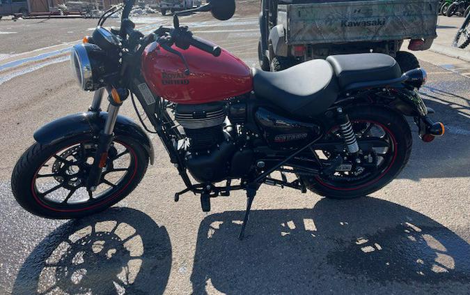 2023 Royal Enfield Meteor Fireball Red