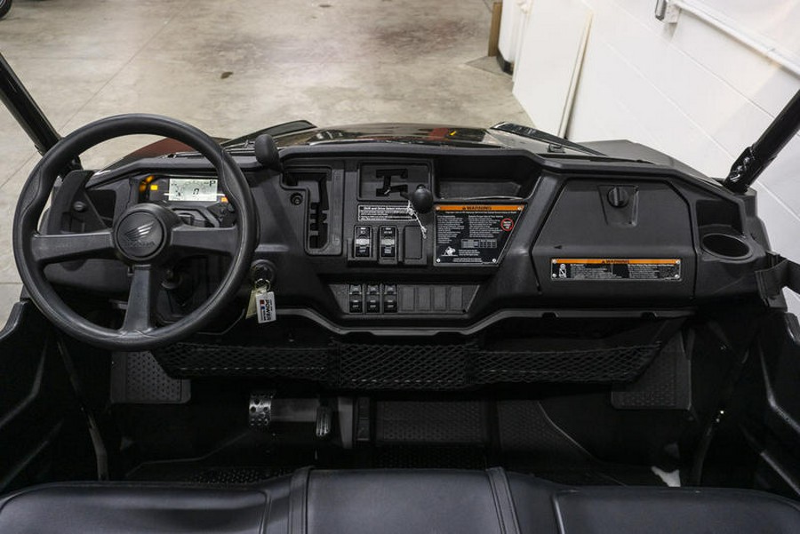 2025 Honda® Pioneer 1000-6 Deluxe Crew