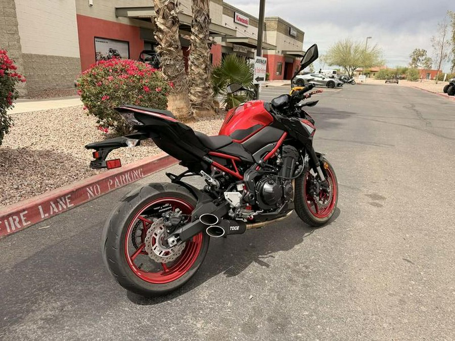 2024 Kawasaki Z900 ABS Candy Persimmon Red/Ebony