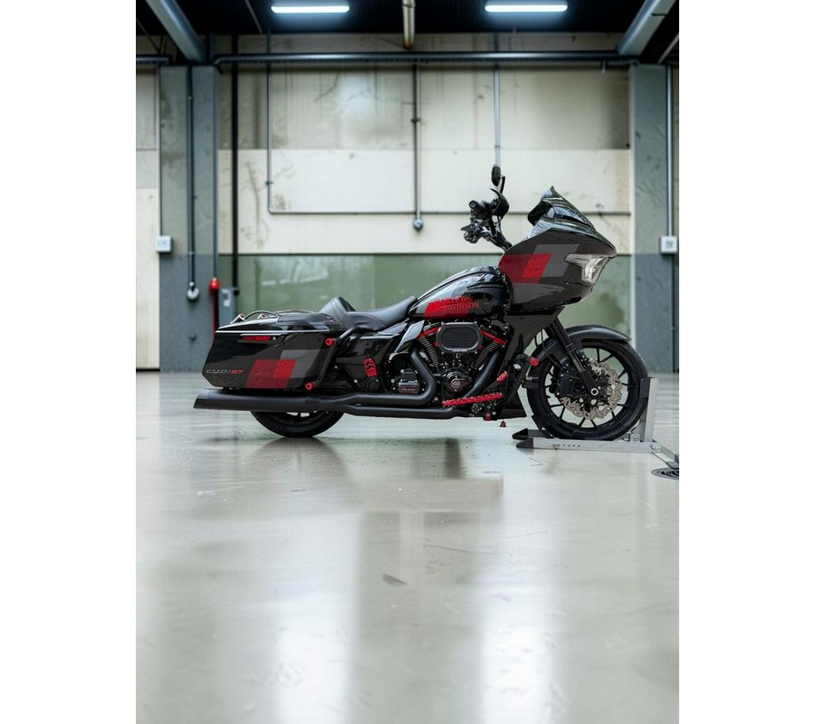 2025 Harley-Davidson Road Glide CVO ST