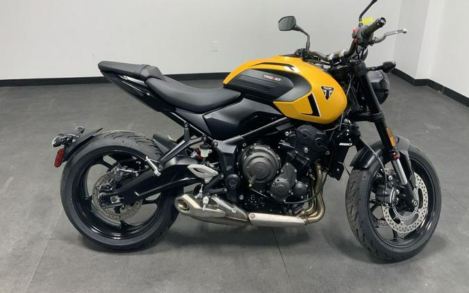 2026 Triumph Trident 660 Cosmic yellow