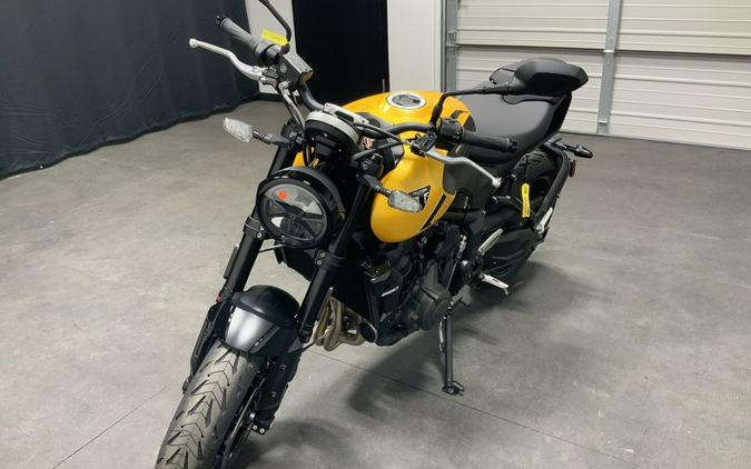 2026 Triumph Trident 660 Cosmic yellow