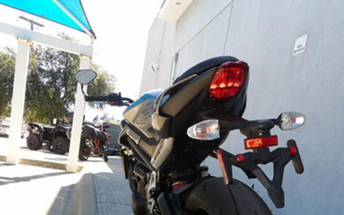 2024 Triumph Street Triple 765 R Silver Ice