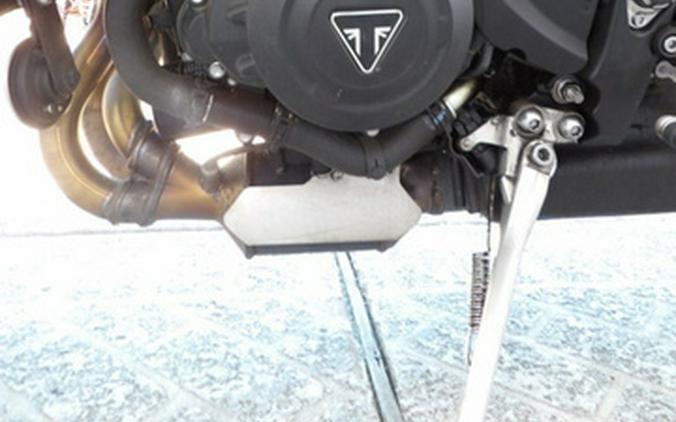 2024 Triumph Street Triple 765 R Silver Ice