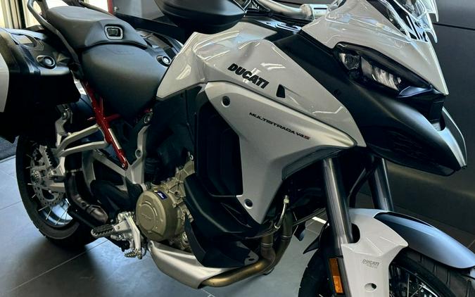 2023 Ducati Multistrada V4S Iceberg White - Spoked Wheels