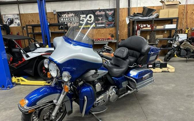 2010 Harley-Davidson® FLHTCU - Ultra Classic® Electra Glide