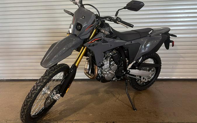 2025 Suzuki DR-Z 4S