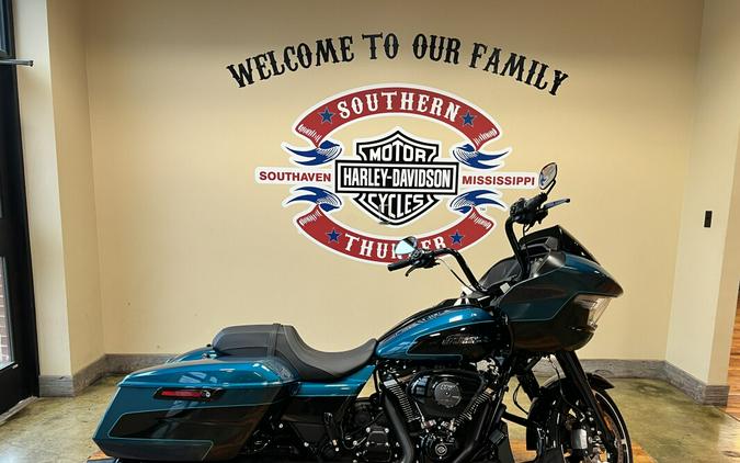 New 2026 Harley-Davidson Road Glide Grand American Touring Motorcycle For Sale Near Memphis, TN