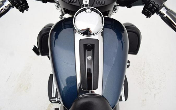 2016 Harley-Davidson Trike FLHTCUTG - Tri Glide Ultra