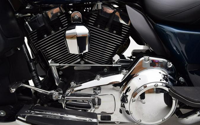 2016 Harley-Davidson Trike FLHTCUTG - Tri Glide Ultra